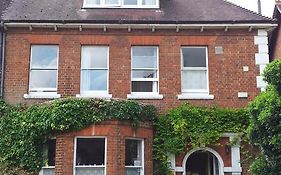 Acorn Guest House 3*